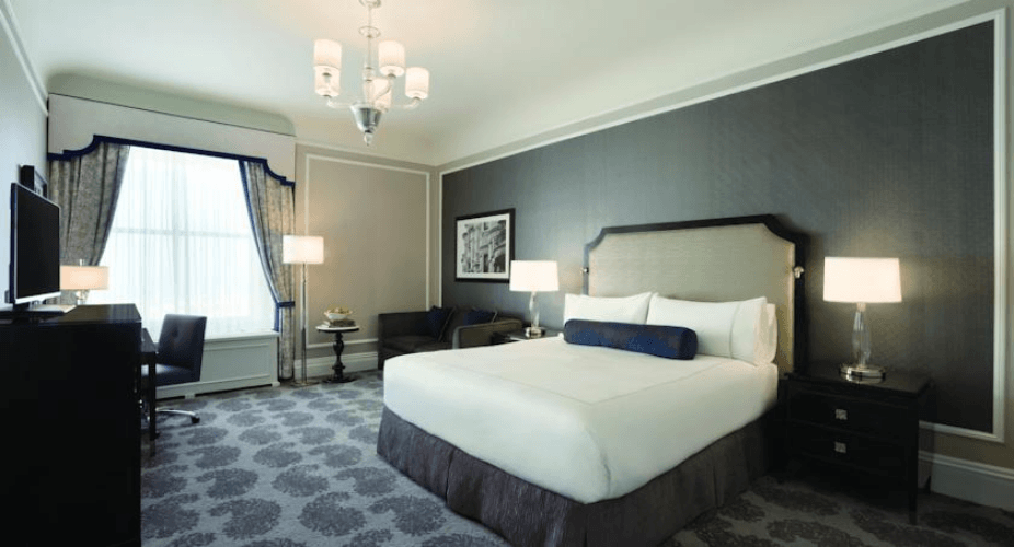 Fairmont King + Sofabed Room