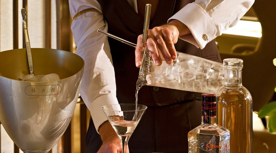 Cocktail-making classes