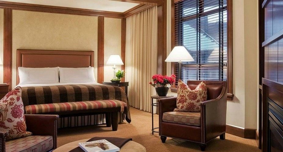 Resort Room 1 King Bed