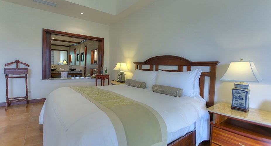 TABACON SUITE (KING BED OR TWO FULL BEDS)