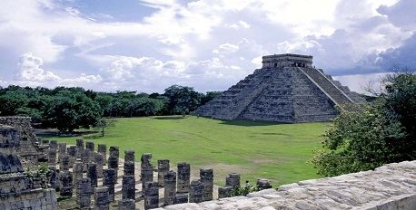 Chichen Itza & the Pyramid of Kukulcan