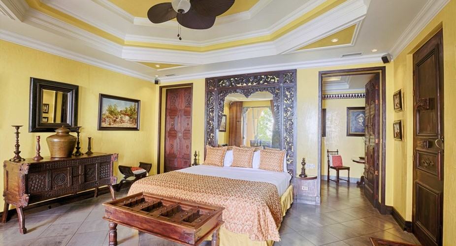 Suite, 1 King Bed (Oriental)