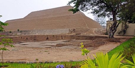 Huaca Huallamarca Pyramid