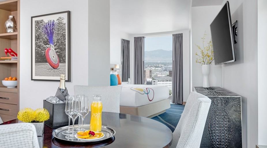 Suite, Mountain View