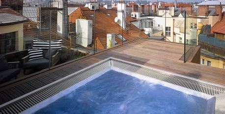 Terrace with Rooftop Jacuzzi