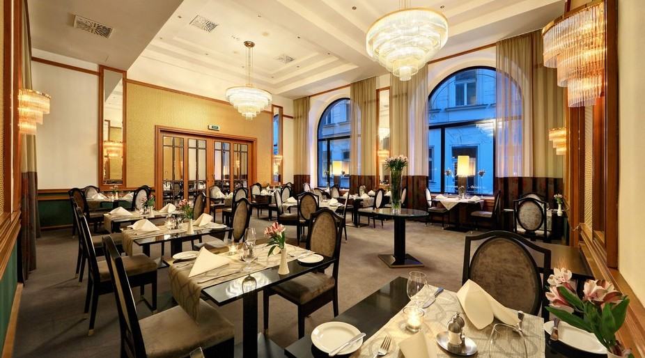  Franz Josef Restaurant