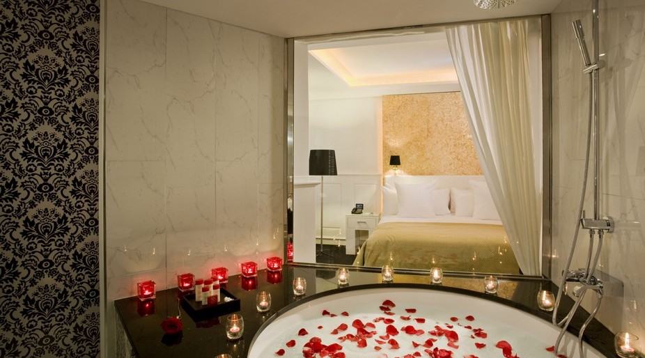 Romance King Bed Room