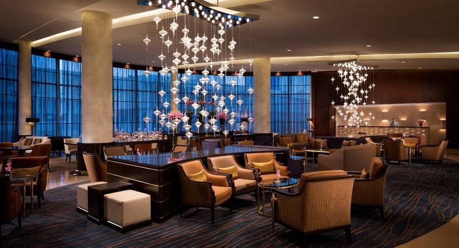 LOBBY LOUNGES