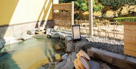 Private Open-Air Bath with Garden
