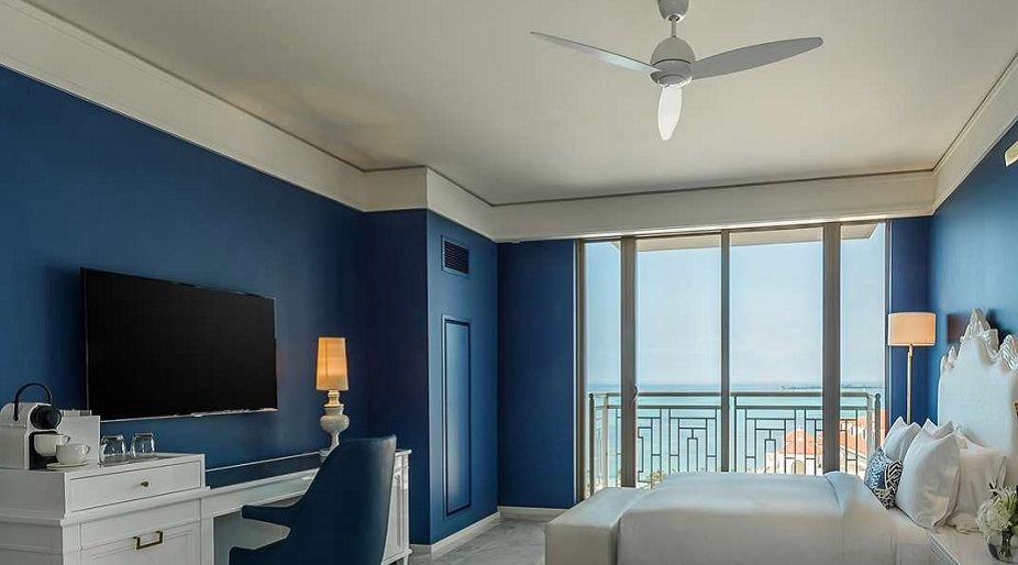 Deluxe Room, 1 King Bed, Balcony, Ocean View