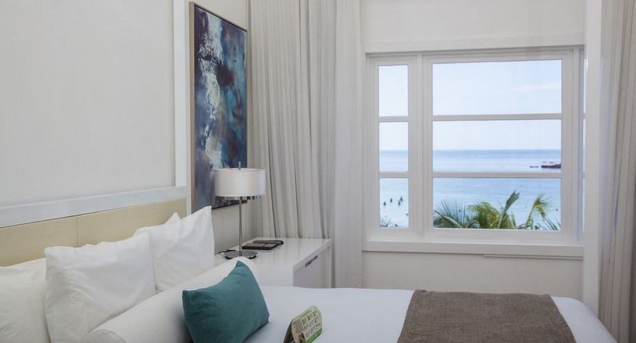 Beachfront Honeymoon Suite