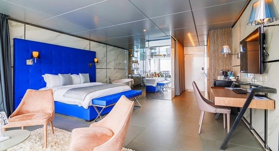 Design Suite, 1 King Bed, Oceanfront