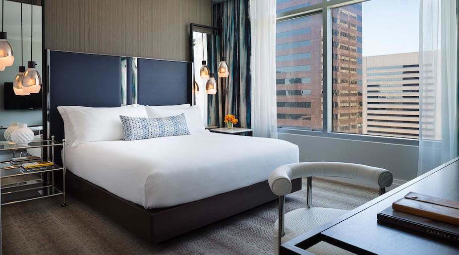 Skyline View Guestroom with 1 Queen or King Bed