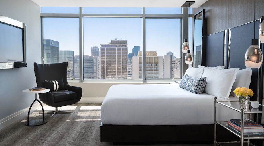 Skyline Suite with King Bed