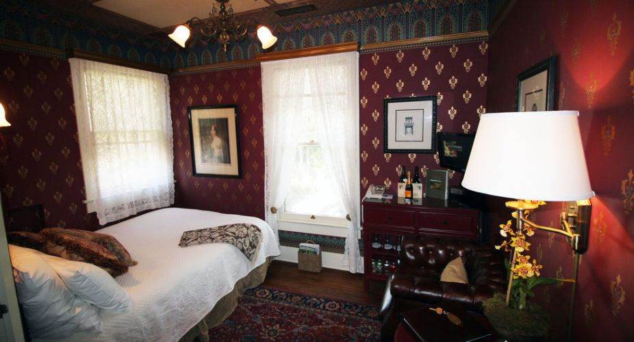 Standard Room, 1 Queen Bed (Katharine McCormick)